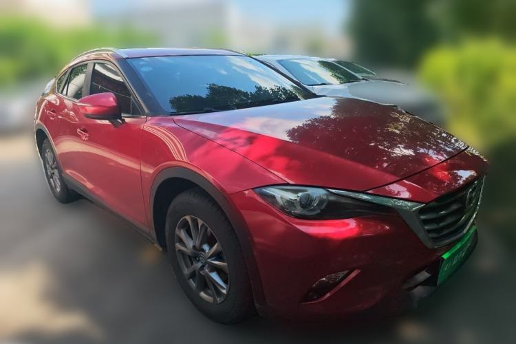 Used Mazda CX-4 2018 2.0L Automatic Two-Wheel Drive Blue Sky Premium Upgrade Version China VI Standard Front Right 45 Deg