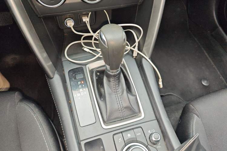 Used Mazda CX-4 2018 2.0L Automatic Two-Wheel Drive Blue Sky Dynamic Version China V Standard Gear Lever