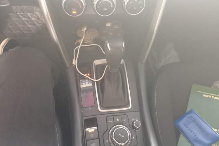Used Mazda CX-4 2018 2.0L Automatic Two-Wheel Drive Blue Sky Dynamic Version China V Standard Gear Lever