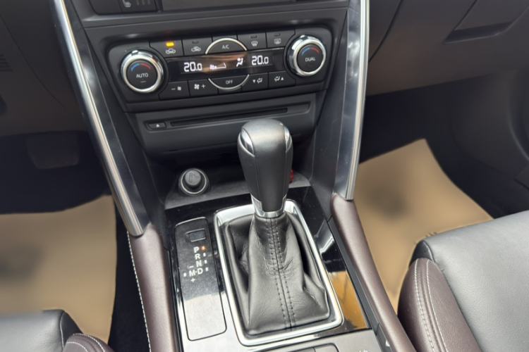 Used Mazda CX-4 2018 2.0L Automatic Two-Wheel Drive Blue Sky Leading Edition China V Standard Gear Lever