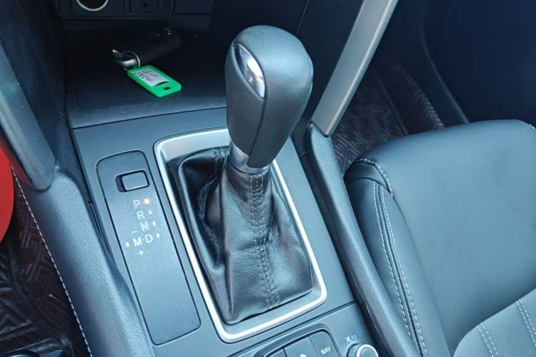 Used Mazda CX-4 2018 2.0L Automatic Two-Wheel Drive Blue Sky Dynamic Version China V Standard Gear Lever