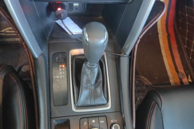 Used Mazda CX-4 2018 2.0L Automatic Two-Wheel Drive Blue Sky Dynamic Version China V Standard Gear Lever