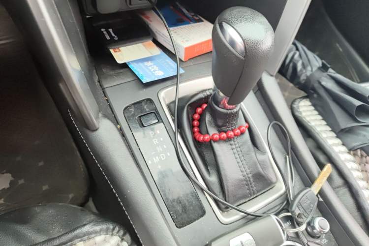 Used Mazda CX-4 2018 2.0L Automatic Two-Wheel Drive Blue Sky Luxury Edition Gear Lever