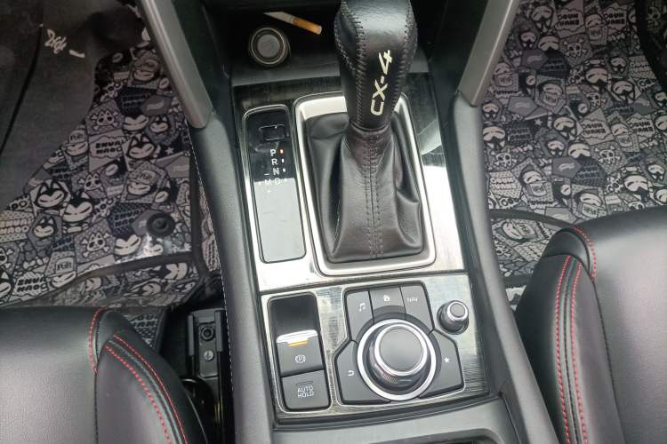 Used Mazda CX-4 2018 2.0L Automatic Two-Wheel Drive Blue Sky Exploration Version China V Standard Gear Lever