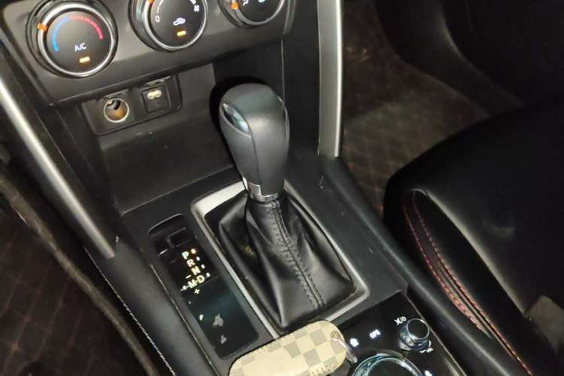 Used Mazda CX-4 2018 2.0L Automatic Two-Wheel Drive Blue Sky Dynamic Version China V Standard Gear Lever