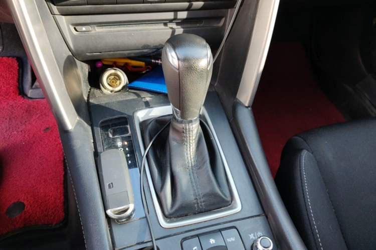 Used Mazda CX-4 2018 2.0L Automatic Two-Wheel Drive Blue Sky Exploration Version China V Standard Gear Lever