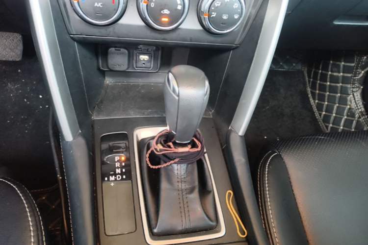 Used Mazda CX-4 2018 2.0L Automatic Two-Wheel Drive Blue Sky Dynamic Version China VI Standard Gear Lever