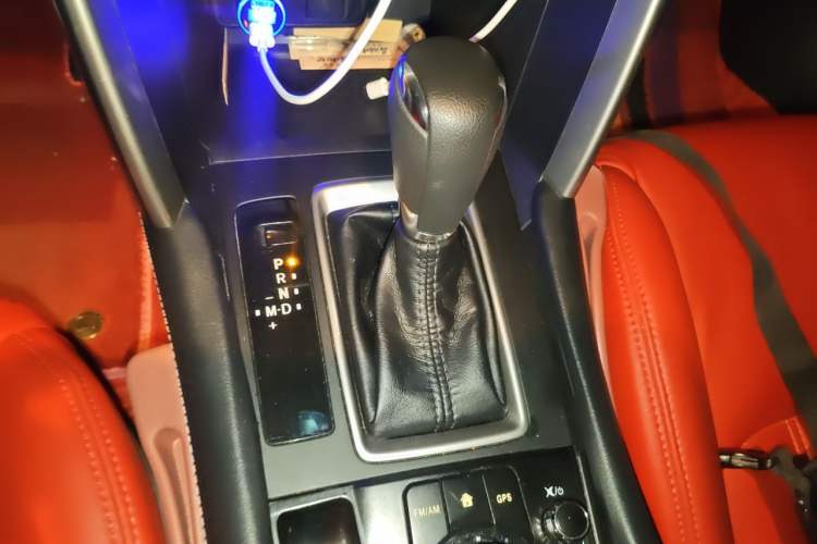 Used Mazda CX-4 2018 2.0L Automatic Two-Wheel Drive Blue Sky Dynamic Version China VI Standard Gear Lever