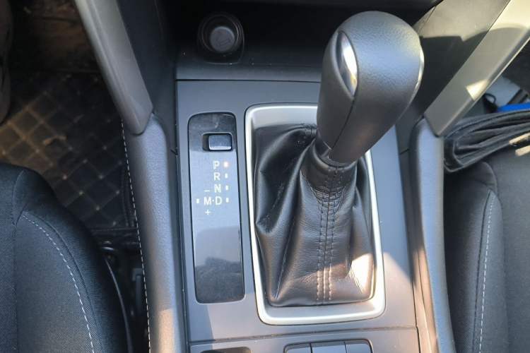 Used Mazda CX-4 2018 2.0L Automatic Two-Wheel Drive Blue Sky Exploration Version China V Standard Gear Lever