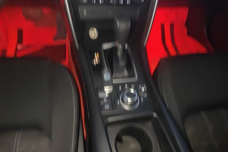 Used Mazda CX-4 2018 2.0L Automatic Two-Wheel Drive Blue Sky Exploration Version China V Standard Gear Lever