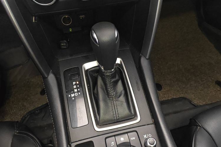 Used Mazda CX-4 2018 2.0L Automatic Two-Wheel Drive Blue Sky Dynamic Version China VI Standard Gear Lever