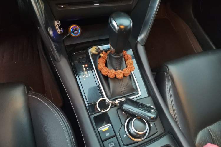 Used Mazda CX-4 2018 2.5L Automatic 4x4 Bluelight Fearless Edition China VI Standard Gear Lever