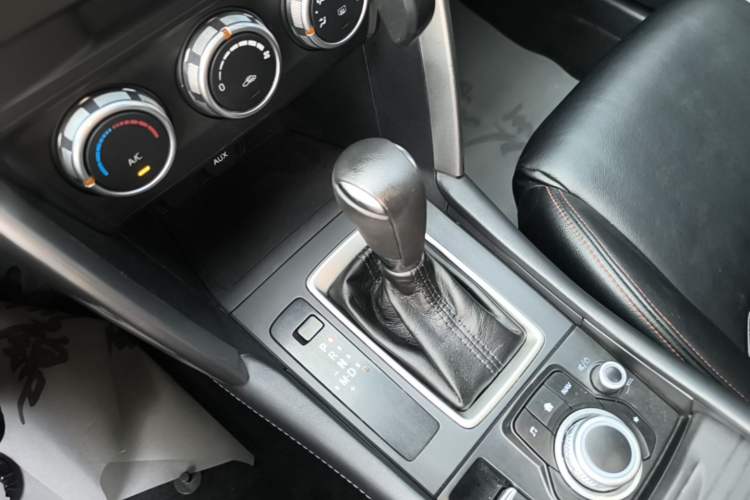 Used Mazda CX-4 2018 2.0L Automatic Two-Wheel Drive Blue Sky Dynamic Version China V Standard Gear Lever