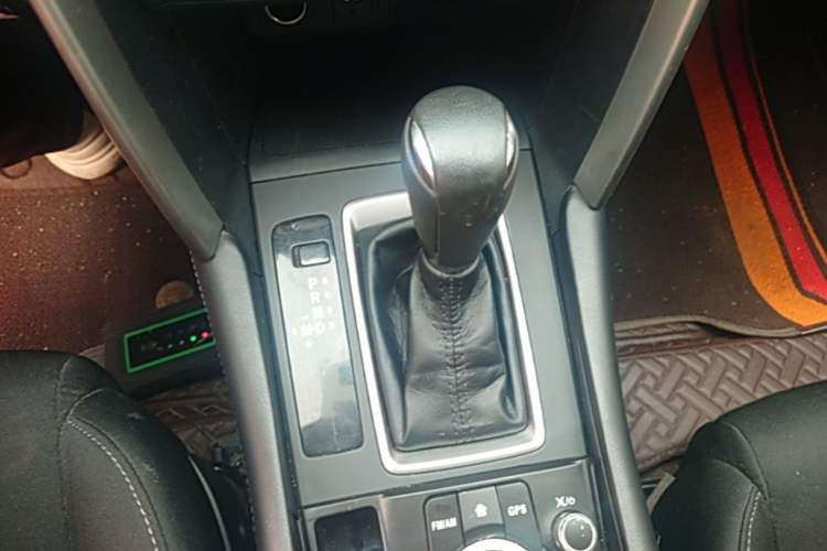 Used Mazda CX-4 2018 2.0L Automatic Two-Wheel Drive Blue Sky Dynamic Version China VI Standard Gear Lever