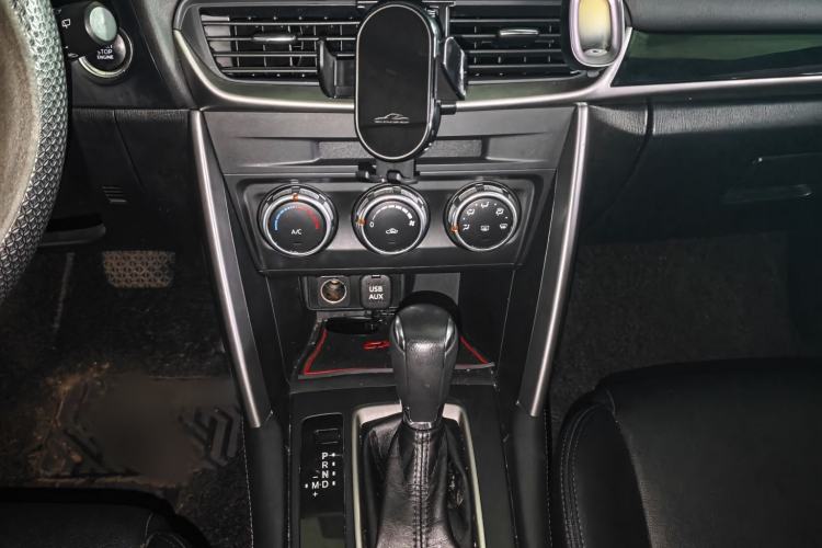 Used Mazda CX-4 2018 2.0L Automatic Two-Wheel Drive Blue Sky Dynamic Version China V Standard Gear Lever