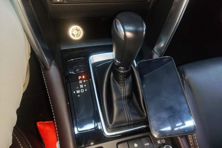 Used Mazda CX-4 2018 2.0L Automatic Two-Wheel Drive Blue Sky Premium Upgrade Version China V Standard Gear Lever