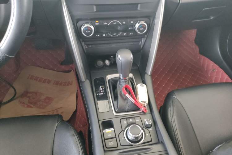 Used Mazda CX-4 2018 2.0L Automatic 2WD Blue Sky Exploration Edition China VI Standard Gear Lever