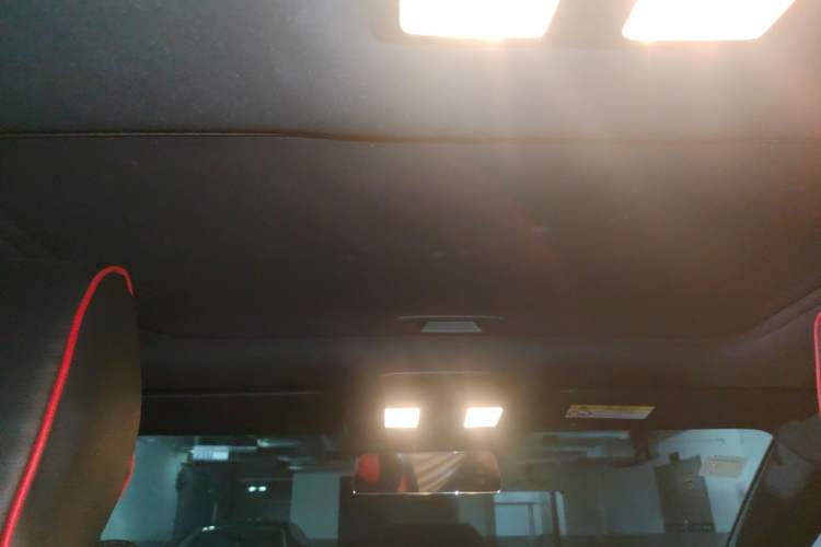 Used Mazda CX-4 2018 2.0L Automatic 2WD Blue Sky Exploration Edition China VI Standard Headliner