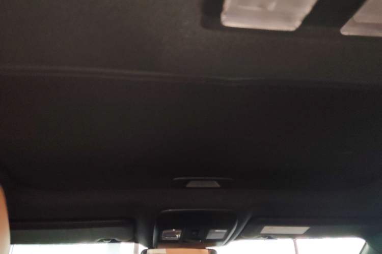 Used Mazda CX-4 2018 2.0L Automatic Two-Wheel Drive Blue Sky Dynamic Version China VI Standard Headliner