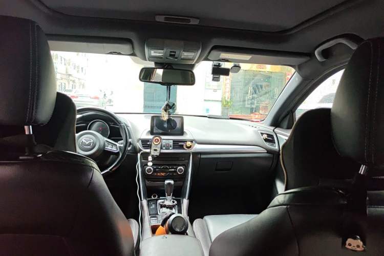 Used Mazda CX-4 2018 2.0L Automatic Two-Wheel Drive Blue Sky Leading Edition China V Standard Headliner