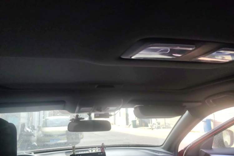 Used Mazda CX-4 2018 2.0L Automatic Two-Wheel Drive Blue Sky Dynamic Version China VI Standard Headliner