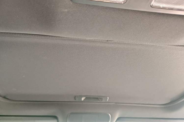 Used Mazda CX-4 2018 2.0L Automatic Two-Wheel Drive Blue Sky Dynamic Version China VI Standard Headliner