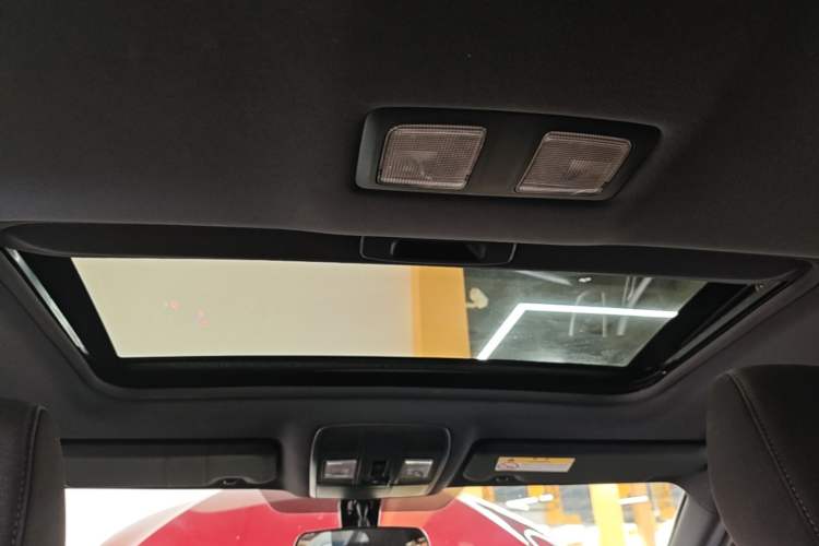 Used Mazda CX-4 2018 2.0L Automatic Two-Wheel Drive Blue Sky Dynamic Version China VI Standard Headliner