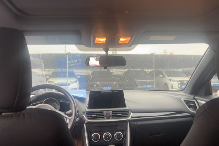 Used Mazda CX-4 2018 2.0L Automatic Two-Wheel Drive Blue Sky Dynamic Version China VI Standard Headliner