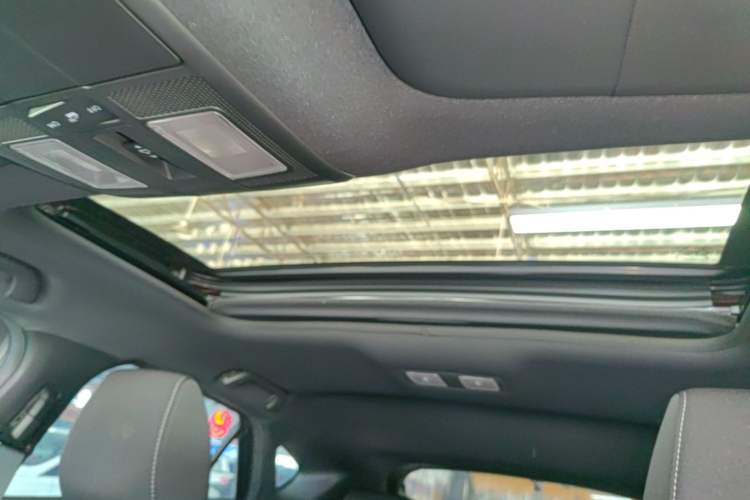 Used Mazda CX-4 2018 2.0L Automatic Two-Wheel Drive Blue Sky Dynamic Version China V Standard Headliner