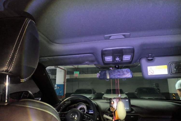 Used Mazda CX-4 2018 2.0L Automatic Two-Wheel Drive Blue Sky Premium Upgrade Version China VI Standard Headliner