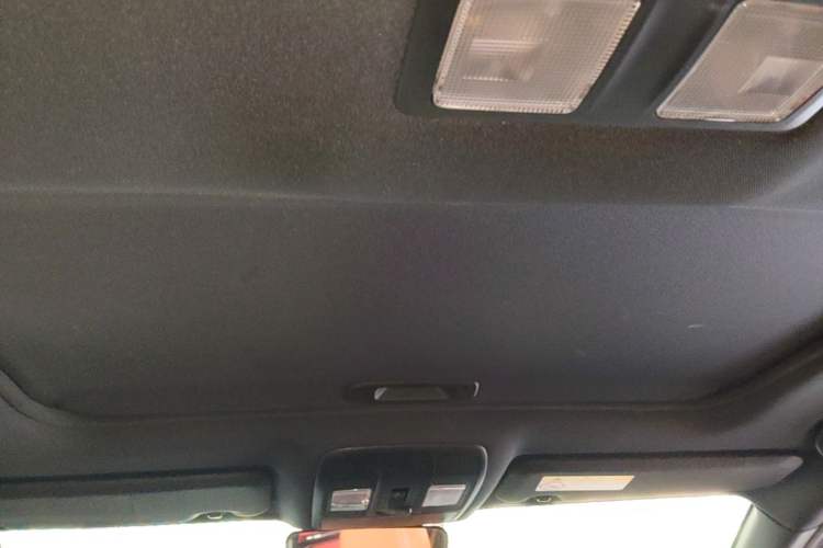 Used Mazda CX-4 2018 2.0L Automatic Two-Wheel Drive Blue Sky Dynamic Version China VI Standard Headliner