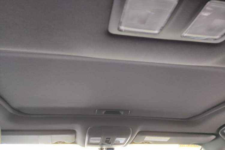 Used Mazda CX-4 2018 2.0L Automatic 2WD Blue Sky Exploration Edition China VI Standard Headliner