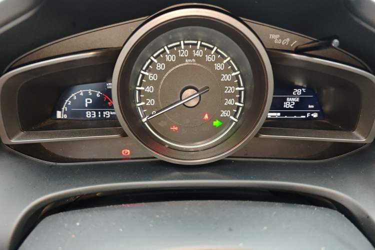 Used Mazda CX-4 2018 2.0L Automatic Two-Wheel Drive Blue Sky Dynamic Version China V Standard Instrument Cluster