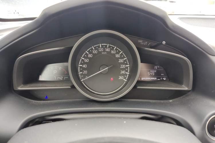 Used Mazda CX-4 2018 2.0L Automatic Two-Wheel Drive Blue Sky Dynamic Version China V Standard Instrument Cluster