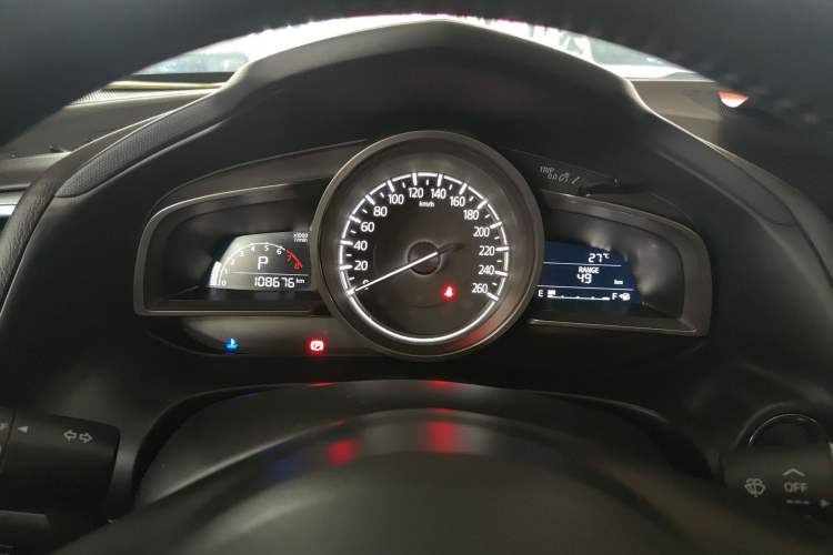Used Mazda CX-4 2018 2.0L Automatic Two-Wheel Drive Blue Sky Luxury Edition Instrument Cluster