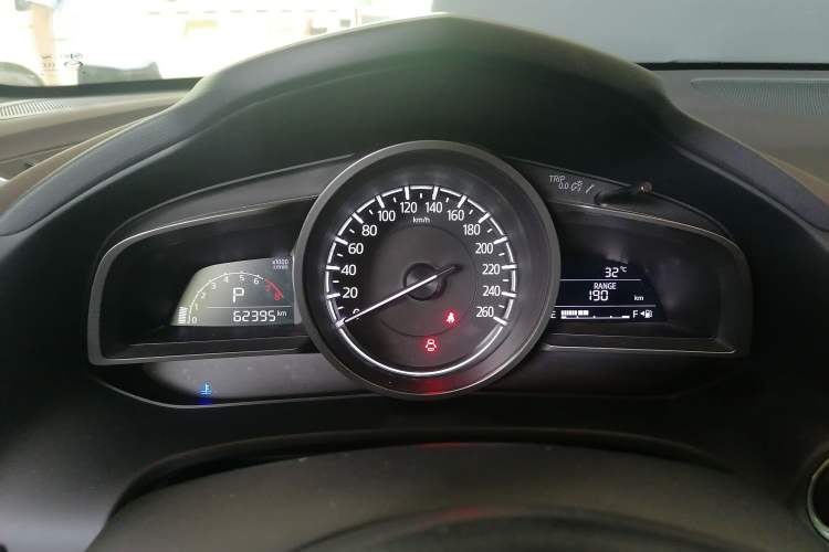 Used Mazda CX-4 2018 2.0L Automatic Two-Wheel Drive Blue Sky Luxury Edition Instrument Cluster