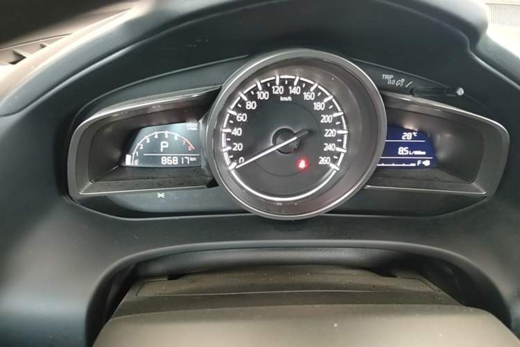 Used Mazda CX-4 2018 2.0L Automatic Two-Wheel Drive Blue Sky Dynamic Version China V Standard Instrument Cluster