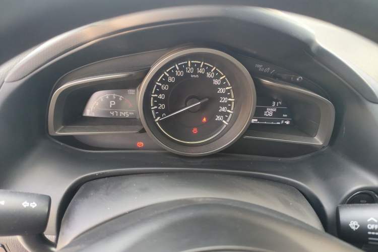 Used Mazda CX-4 2018 2.0L Automatic Two-Wheel Drive Blue Sky Dynamic Version China V Standard Instrument Cluster