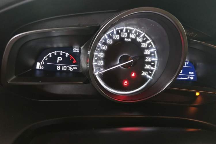 Used Mazda CX-4 2018 2.0L Automatic Two-Wheel Drive Blue Sky Dynamic Version China V Standard Instrument Cluster