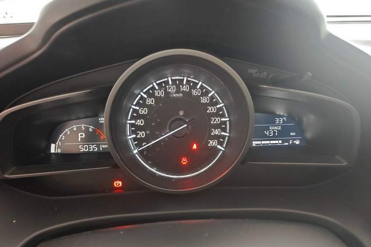 Used Mazda CX-4 2018 2.0L Automatic Two-Wheel Drive Blue Sky Dynamic Version China VI Standard Instrument Cluster