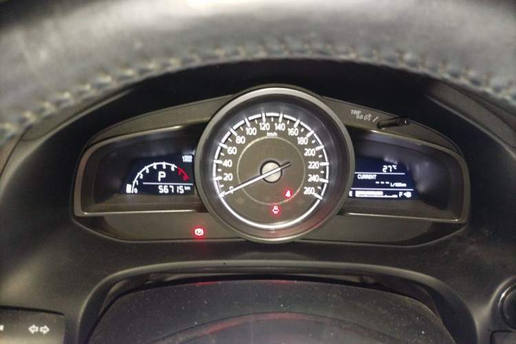 Used Mazda CX-4 2018 2.0L Automatic Two-Wheel Drive Blue Sky Premium Upgrade Version China V Standard Instrument Cluster