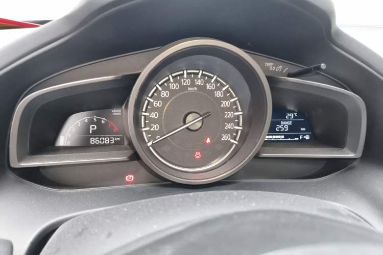 Used Mazda CX-4 2018 2.0L Automatic Two-Wheel Drive Blue Sky Exploration Version China V Standard Instrument Cluster