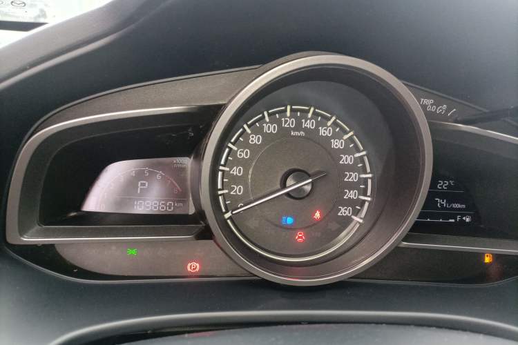 Used Mazda CX-4 2018 2.0L Automatic Two-Wheel Drive Blue Sky Exploration Version China V Standard Instrument Cluster