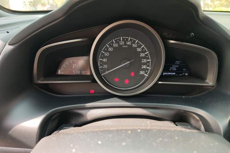 Used Mazda CX-4 2018 2.0L Automatic Two-Wheel Drive Blue Sky Dynamic Version China VI Standard Instrument Cluster