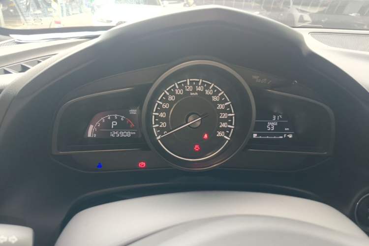 Used Mazda CX-4 2018 2.0L Automatic Two-Wheel Drive Blue Sky Dynamic Version China V Standard Instrument Cluster