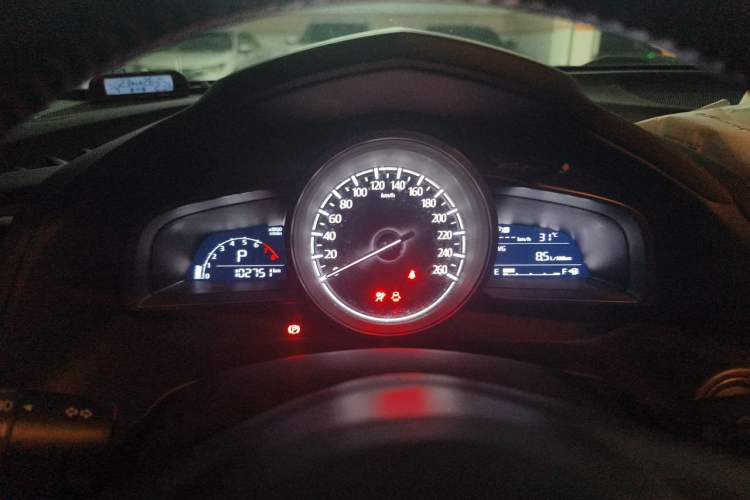 Used Mazda CX-4 2018 2.0L Automatic Two-Wheel Drive Blue Sky Exploration Version China V Standard Instrument Cluster