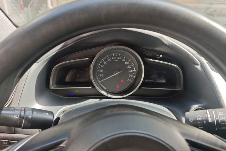 Used Mazda CX-4 2018 2.0L Automatic Two-Wheel Drive Blue Sky Dynamic Version China V Standard Instrument Cluster