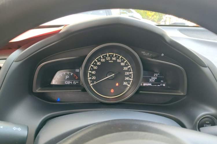 Used Mazda CX-4 2018 2.0L Automatic Two-Wheel Drive Blue Sky Dynamic Version China V Standard Instrument Cluster