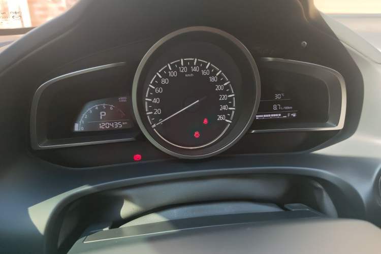 Used Mazda CX-4 2018 2.0L Automatic Two-Wheel Drive Blue Sky Dynamic Version China V Standard Instrument Cluster