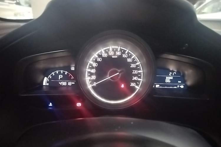 Used Mazda CX-4 2018 2.0L Automatic Two-Wheel Drive Blue Sky Premium Upgrade Version China VI Standard Instrument Cluster